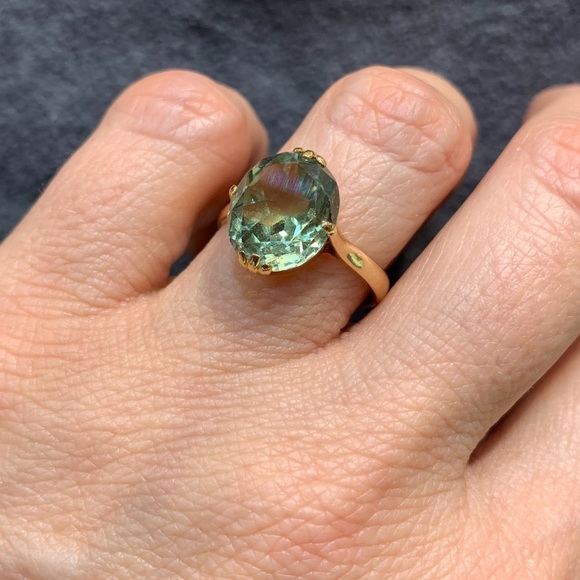 Vintage Natural Green 9.5ct Sapphire 18K Ring - Picture 4 of 7